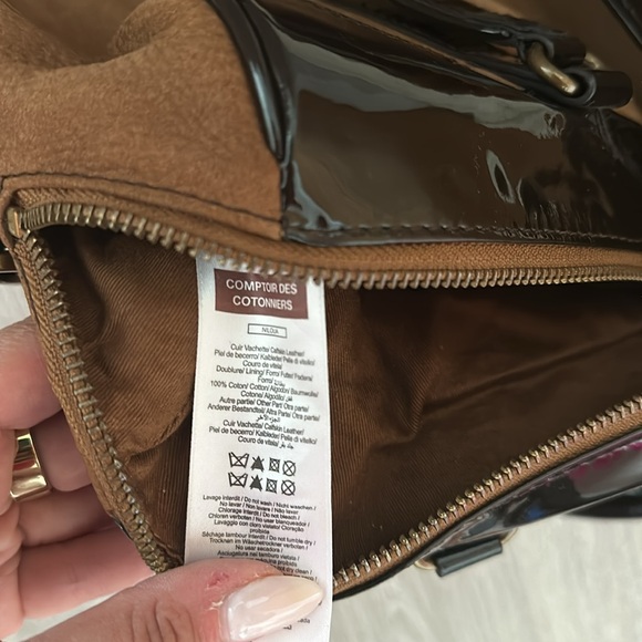 COMPTOIR DES CONTONNIERS CHOCOLATE BROWN SUEDE & PATENT LEATHER TRIM HAN… - Picture 5 of 8